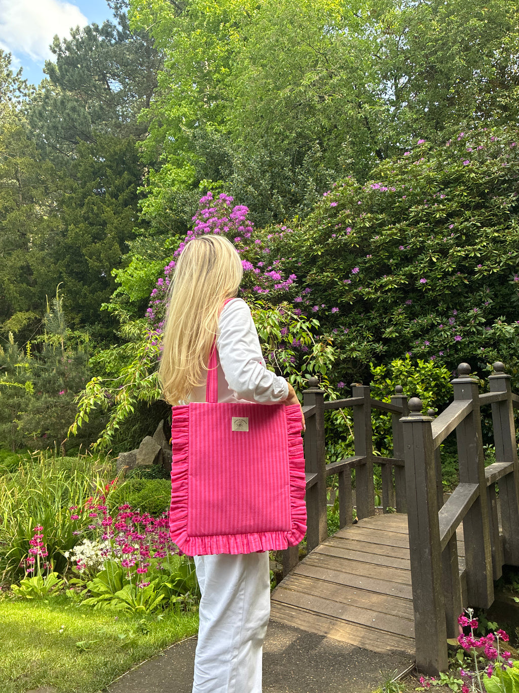 Bubblegum Ruffle Tote