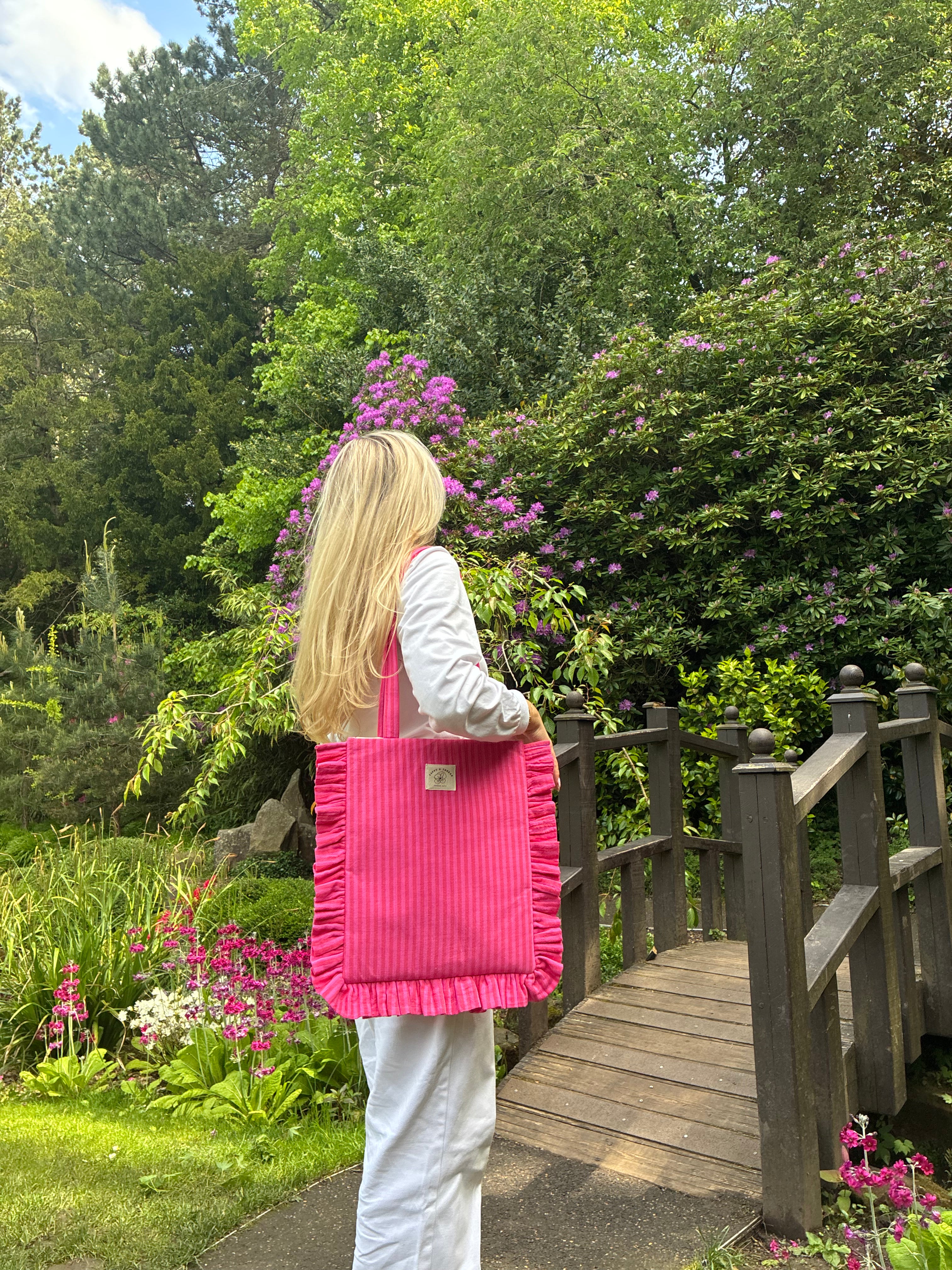Bubblegum Ruffle Tote